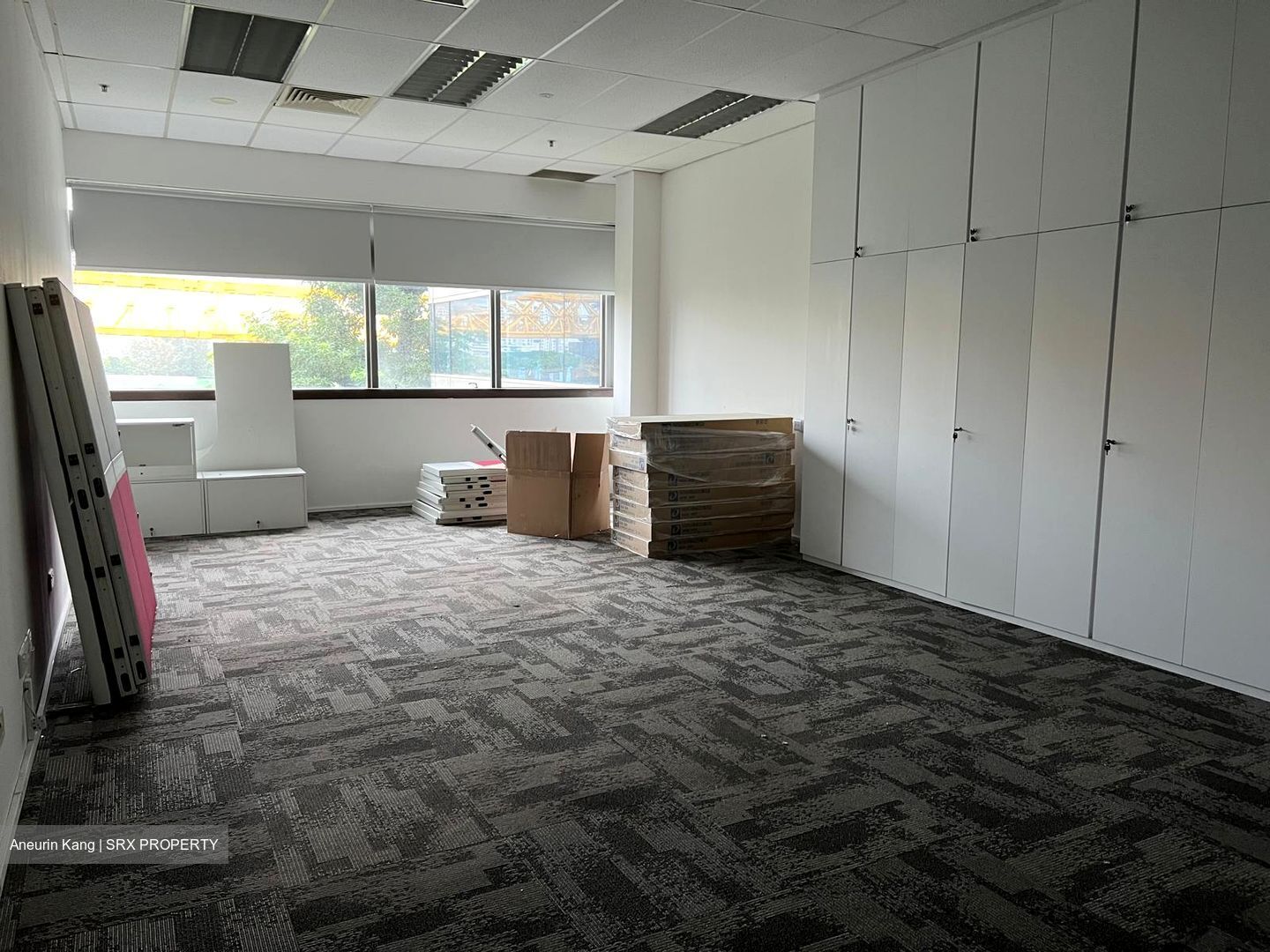 German Centre (D22), Factory #452310351